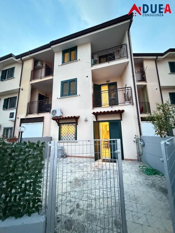casa indipendente in affitto a Teverola