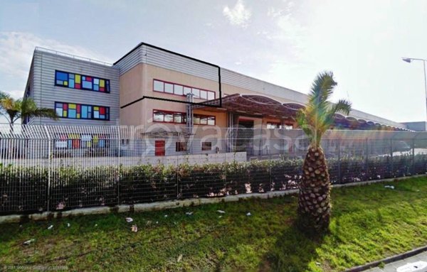 locale commerciale in affitto a Teverola