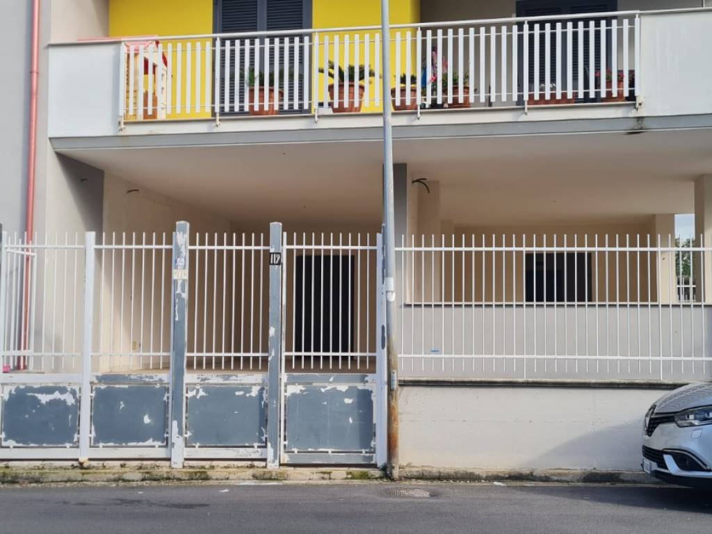 ufficio in affitto a Trentola Ducenta
