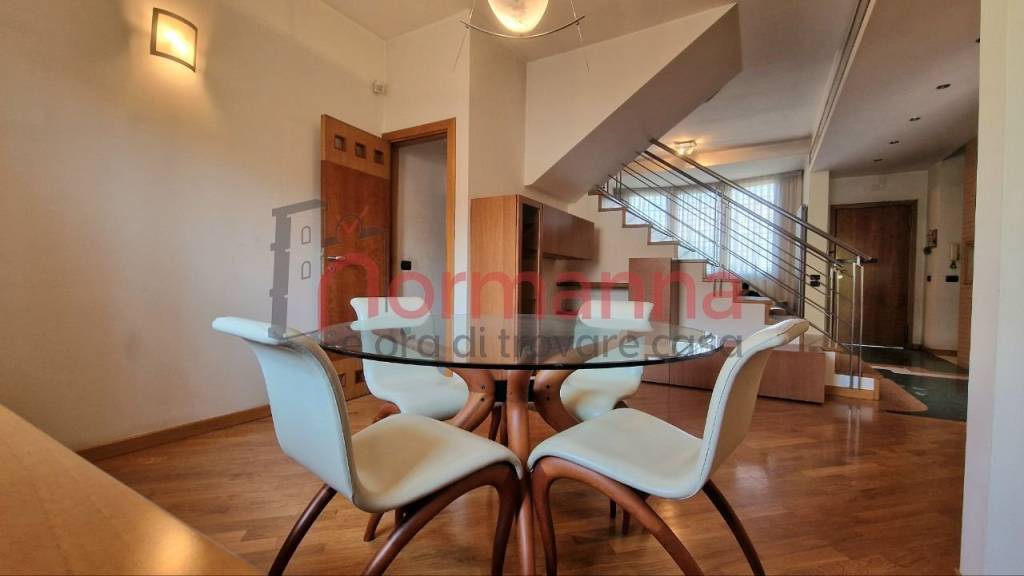casa indipendente in affitto a Trentola Ducenta