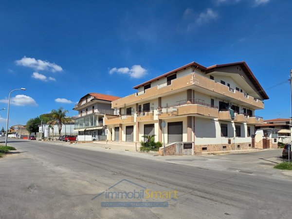 locale commerciale in affitto a Trentola Ducenta