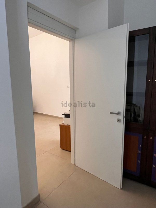 ufficio in affitto a Trentola Ducenta