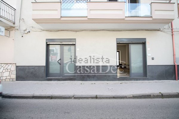 locale commerciale in affitto a Trentola Ducenta