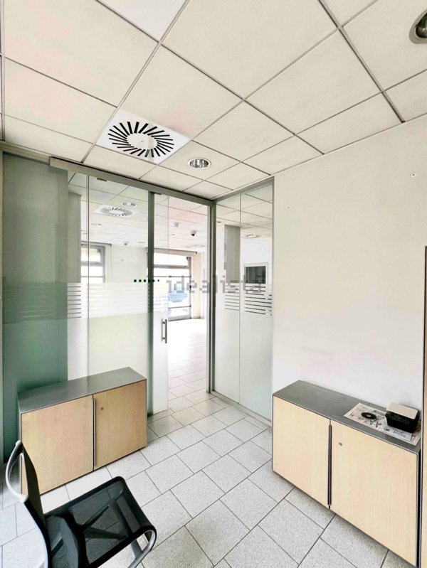 locale commerciale in affitto a Trentola Ducenta