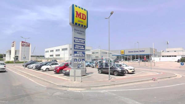 ufficio in affitto a Trentola Ducenta