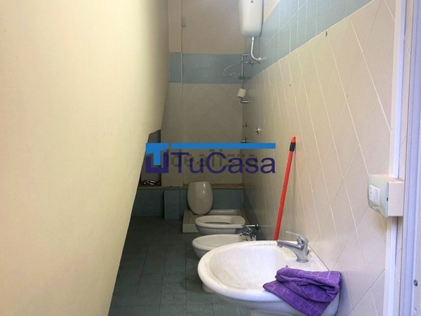 locale di sgombero in affitto a Trentola Ducenta