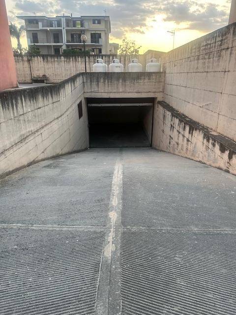 locale commerciale in affitto a Trentola Ducenta