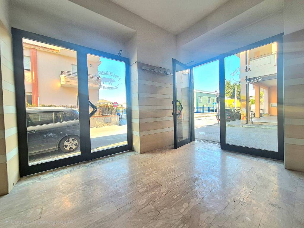 negozio in affitto a Trentola Ducenta