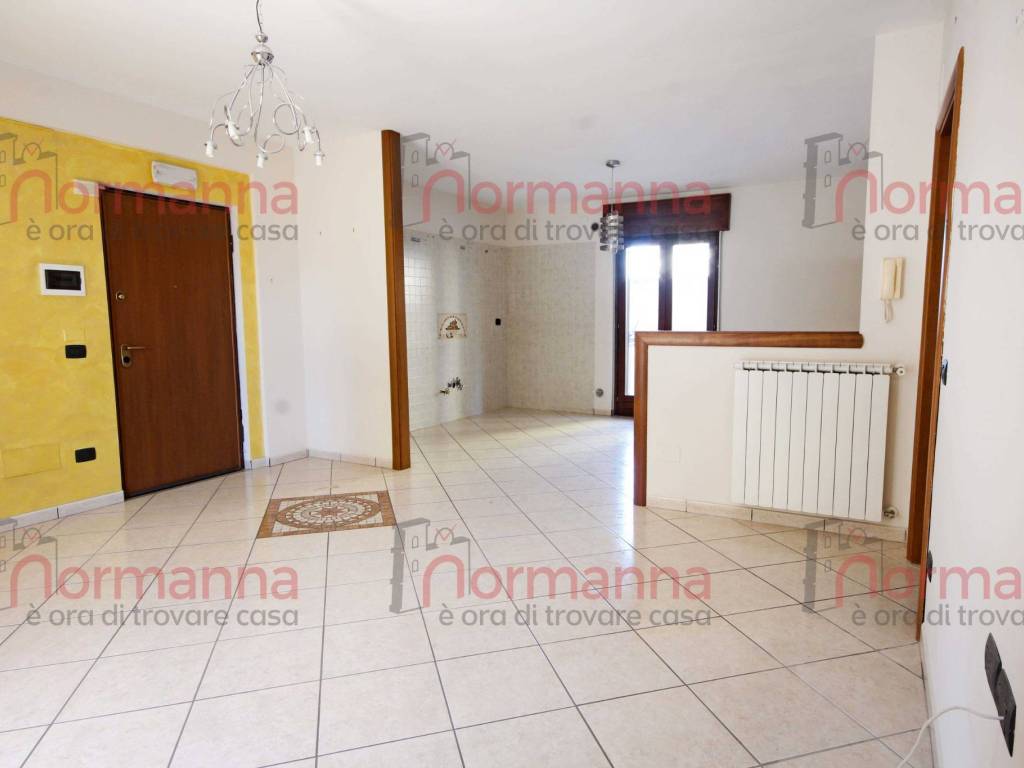 appartamento in affitto a Trentola Ducenta
