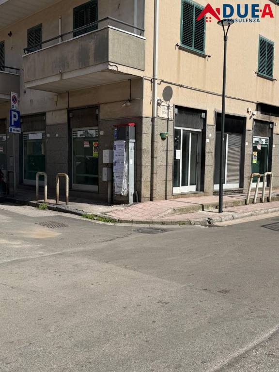 locale commerciale in affitto a Trentola Ducenta