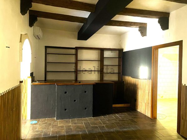 locale commerciale in affitto a Vairano Patenora