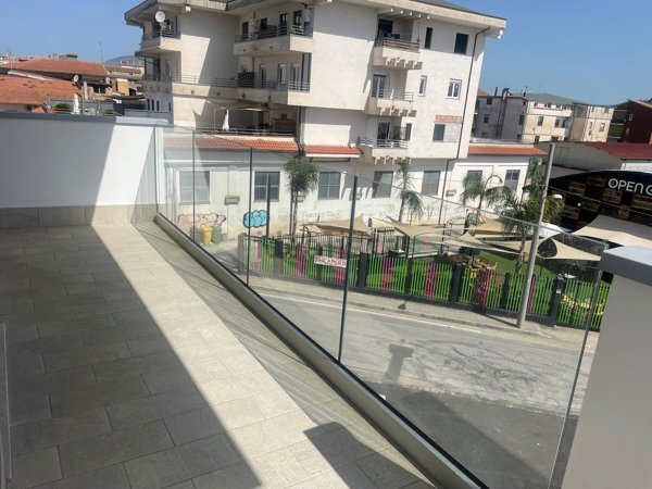 ufficio in affitto a Vairano Patenora in zona Vairano Scalo