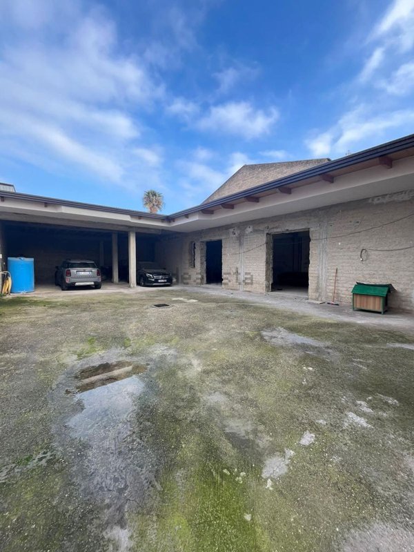 casa indipendente in affitto a Villa di Briano