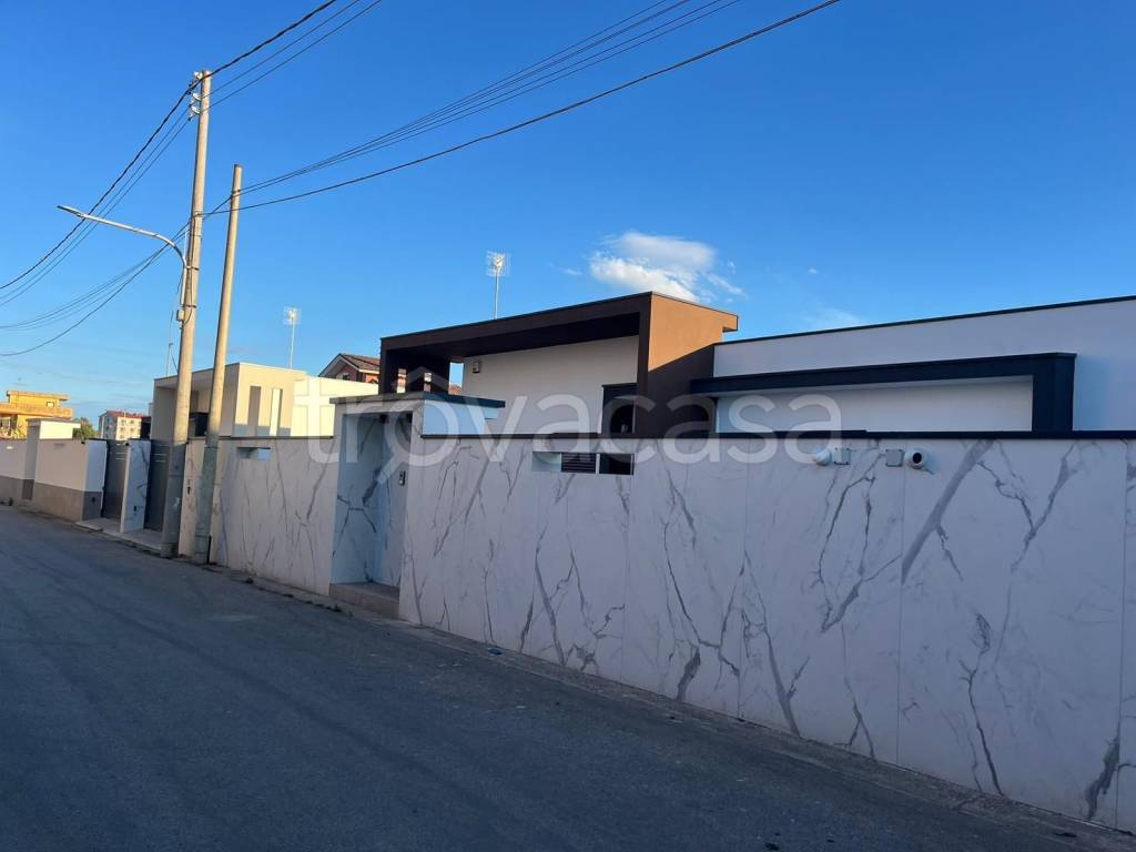 casa indipendente in affitto a Villa Literno