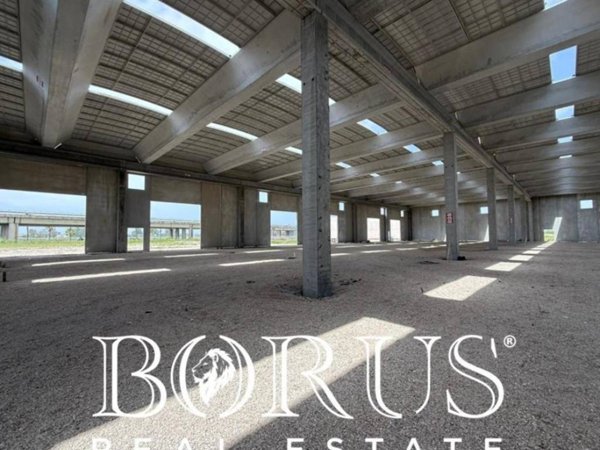 locale commerciale in affitto a Villa Literno