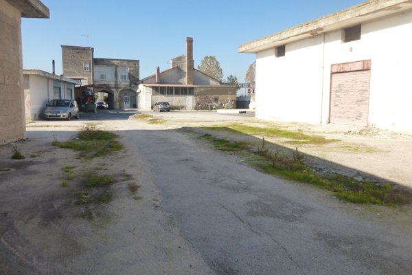 ufficio in affitto a Vitulazio