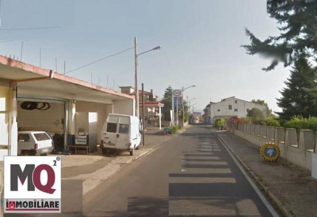 locale commerciale in affitto a Falciano del Massico