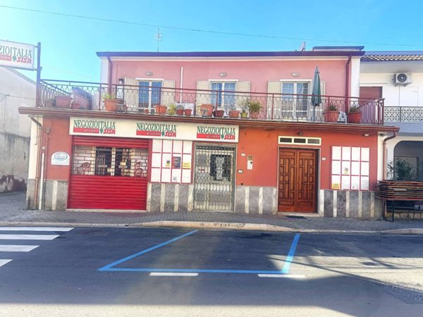 negozio in affitto a Cellole