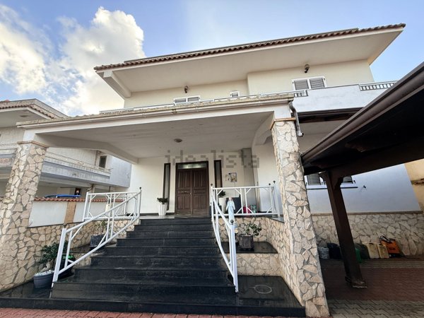 casa indipendente in affitto a Casapesenna