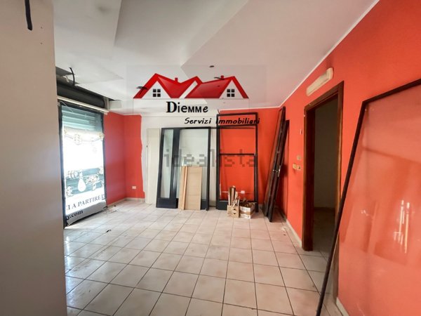 locale commerciale in affitto a San Marco Evangelista