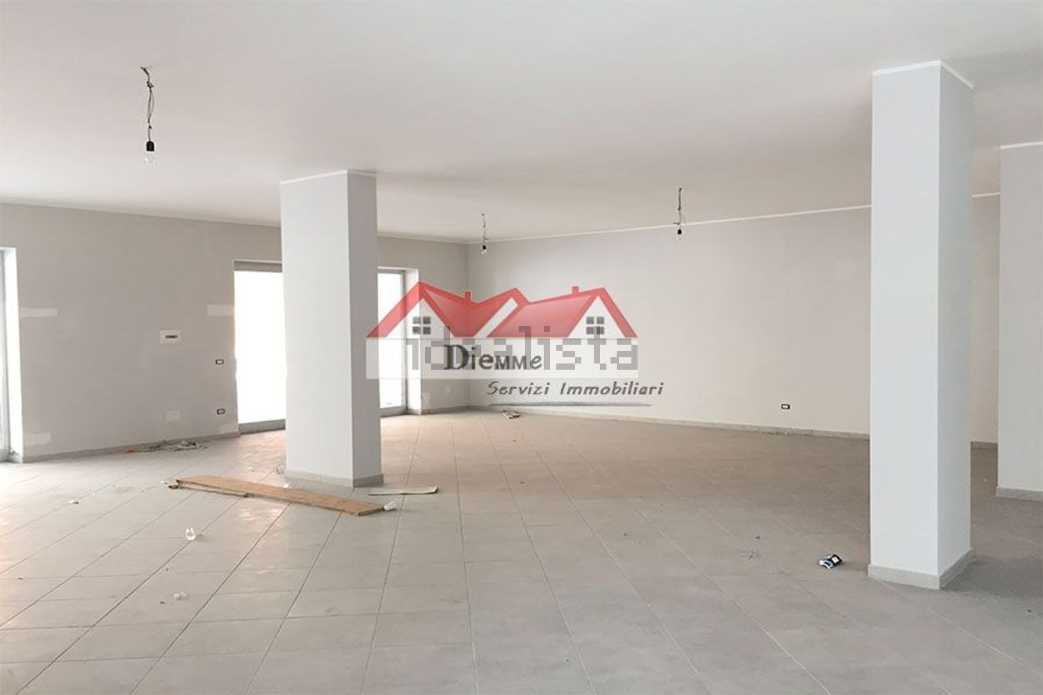 locale commerciale in affitto a San Marco Evangelista