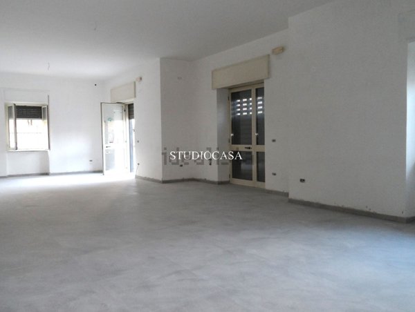 locale commerciale in affitto a San Marco Evangelista