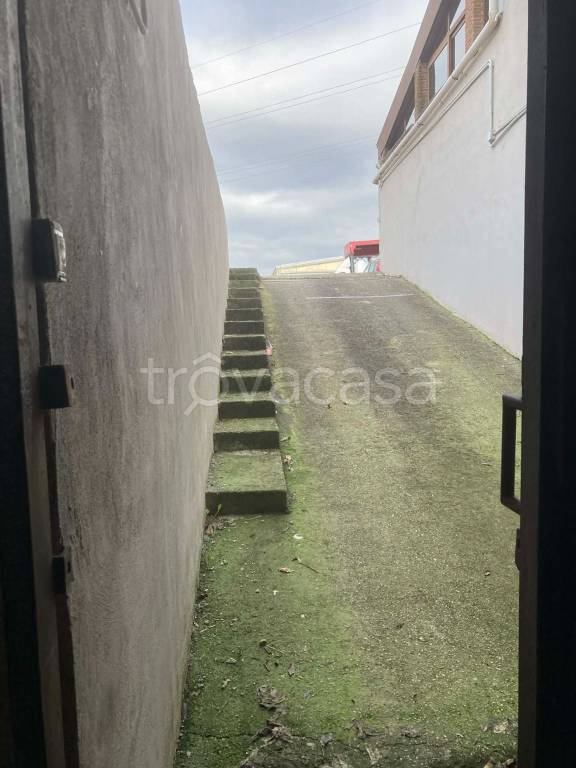 locale commerciale in affitto a San Marco Evangelista