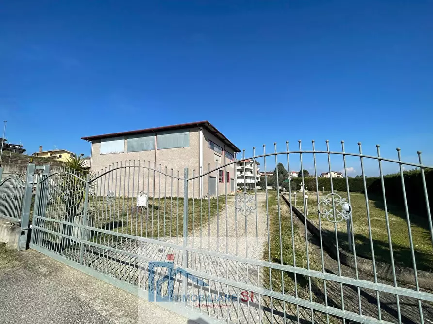 locale commerciale in affitto ad Apice