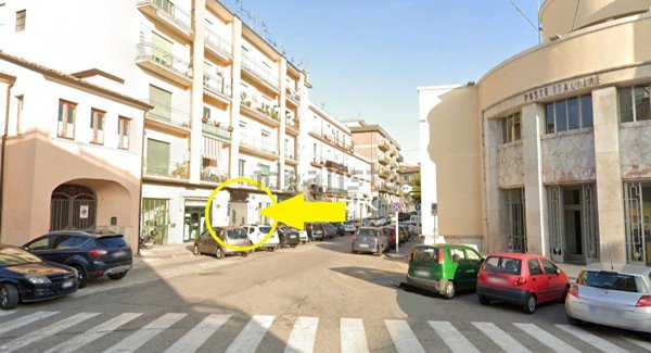 locale commerciale in affitto a Benevento