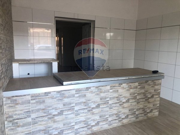 locale commerciale in affitto a Benevento