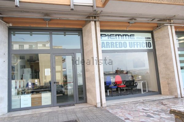 locale commerciale in affitto a Benevento