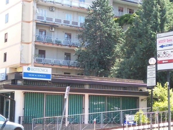 locale commerciale in affitto a Benevento in zona Centro Storico