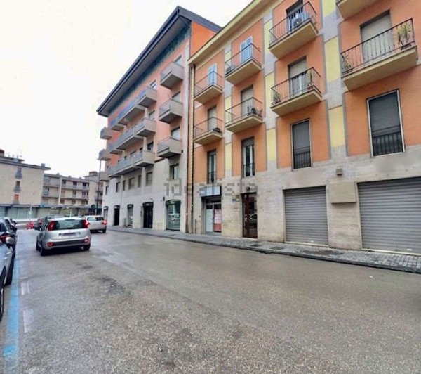 locale commerciale in affitto a Benevento in zona Centro Storico