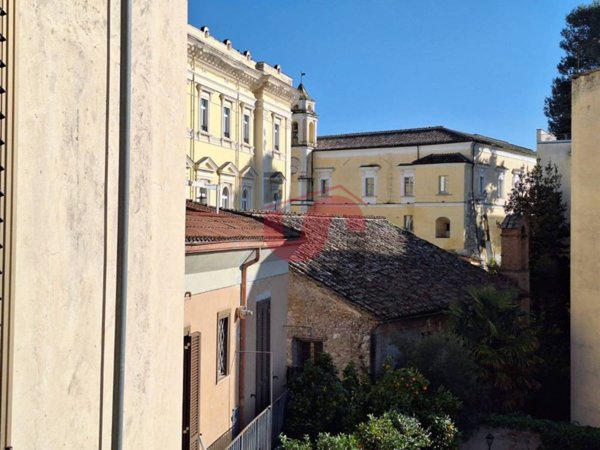 appartamento in affitto a Benevento in zona Centro Storico