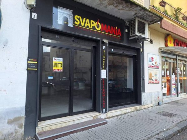 negozio in affitto a Benevento in zona Mellusi / Atlantici