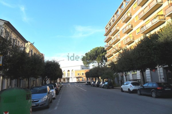 locale commerciale in affitto a Benevento