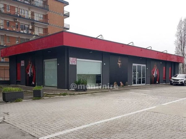 negozio in affitto a Benevento in zona Porta Rufina