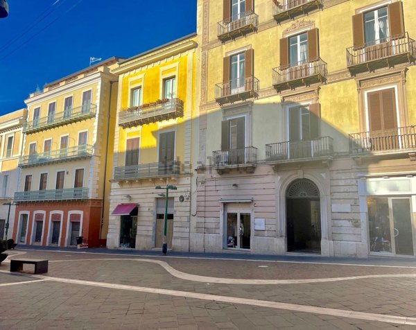 locale commerciale in affitto a Benevento in zona Centro Storico