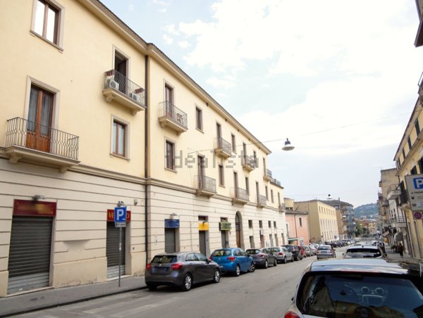 locale commerciale in affitto a Benevento in zona Porta Rufina