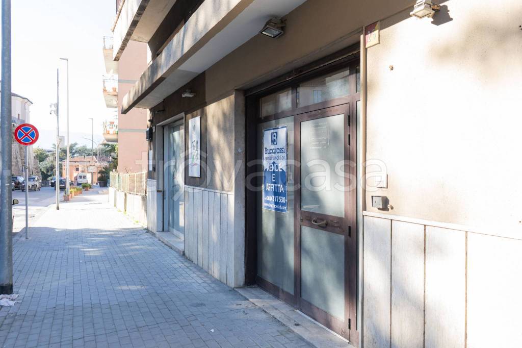 negozio in affitto a Benevento in zona Centro Storico