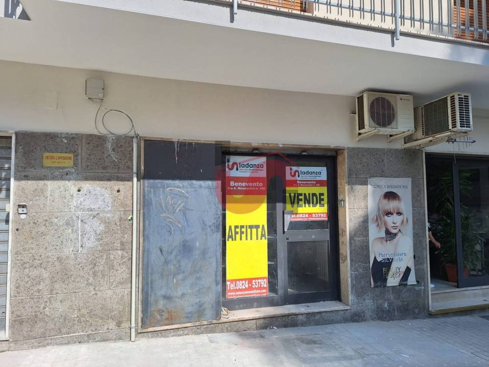 locale commerciale in affitto a Benevento in zona Mellusi / Atlantici