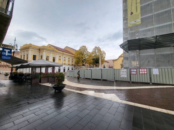 negozio in affitto a Benevento in zona Centro Storico