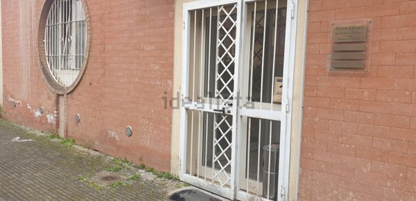 locale commerciale in affitto a Benevento