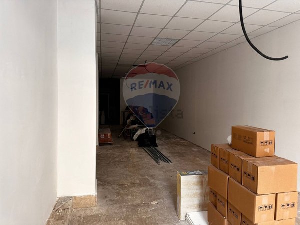 locale commerciale in affitto a Benevento