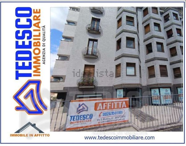 locale commerciale in affitto a Benevento in zona Mellusi / Atlantici