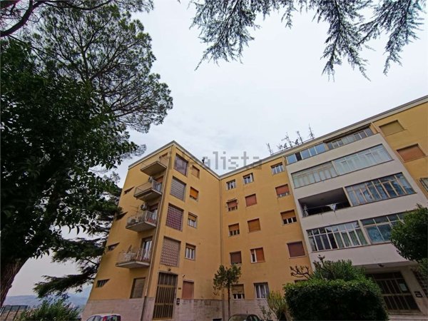 ufficio in affitto a Benevento in zona Mellusi / Atlantici