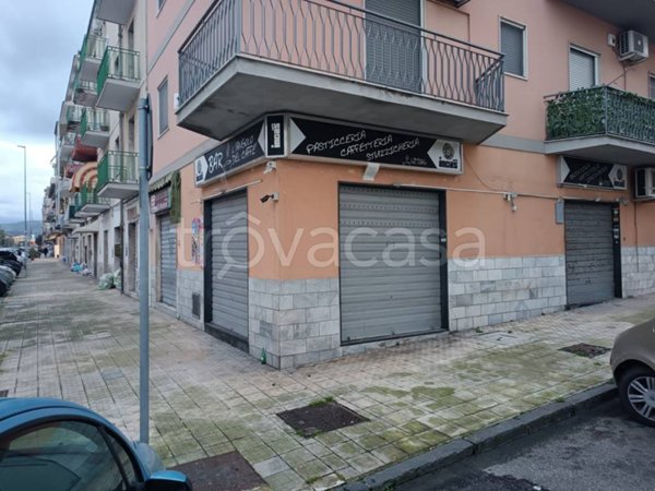 negozio in affitto a Benevento in zona Libertà