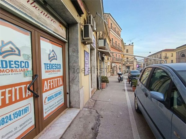 locale commerciale in affitto a Benevento in zona Centro Storico
