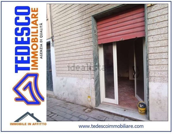 locale commerciale in affitto a Benevento