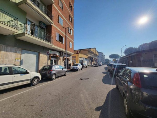 negozio in affitto a Benevento in zona Libertà